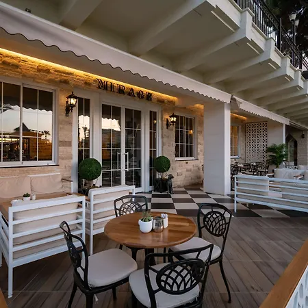 Papillon Belvil Village 5*